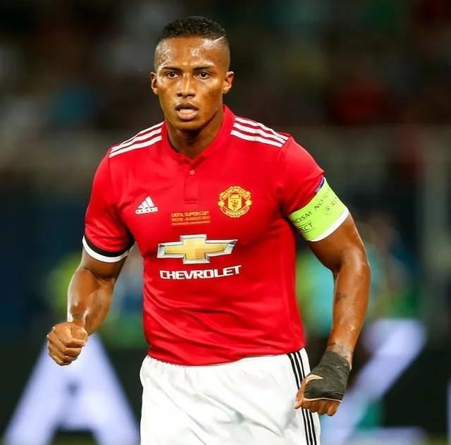 包含瓦伦西亚今晨止住颓势，志在法甲名次提升，气氛紧张，身体对抗强度拉满的词条爱游戏APP下载